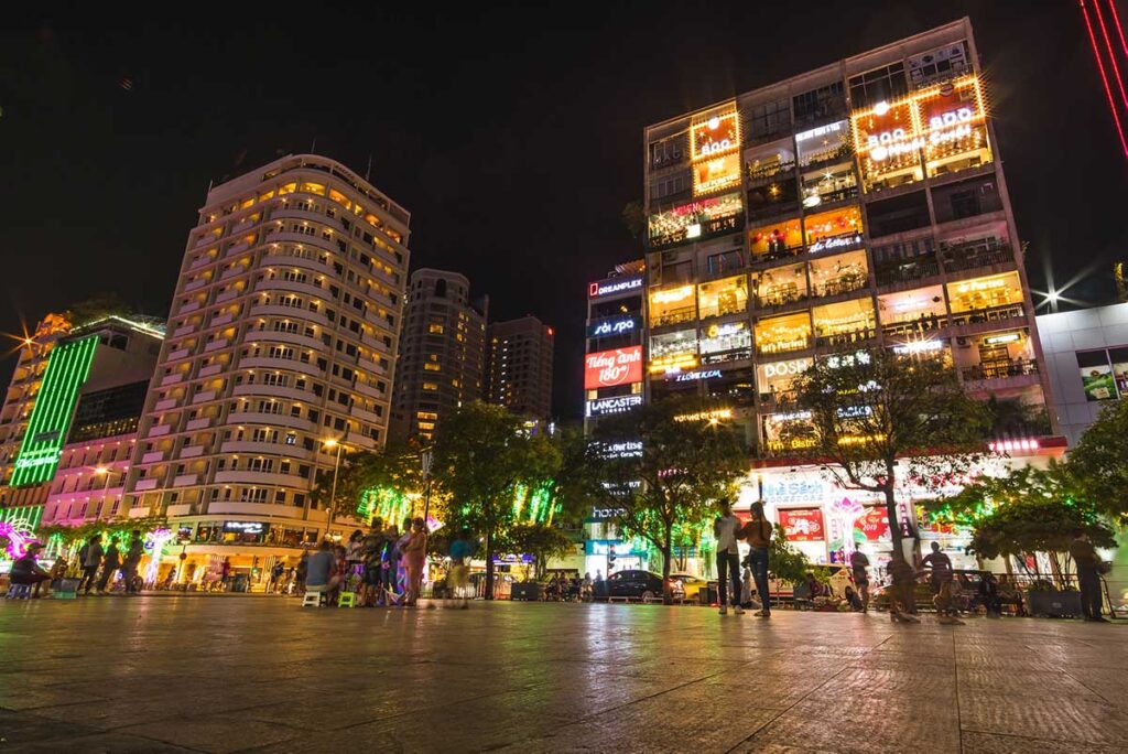 This is a common scene in the dazzling metropolis of Ho Chi Minh City, which was named “Asia’s Leading Business Travel Destination 2022” at the most recent edition of the prestigious World Travel Awards