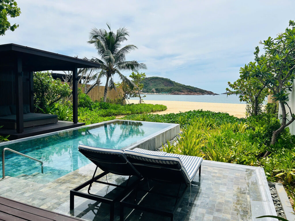 The Vietnam 2026 holiday calendar offers endless opportunities to transform ordinary trips into extraordinary cultural experiences—where travelers don’t just see Vietnam, they feel it.